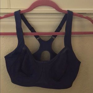 Workout Bra-36 D💕. Like New Condition